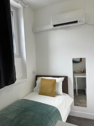 Lord Merit Guest Rooms In King'S Cross St Pancras ロンドン エクステリア 写真