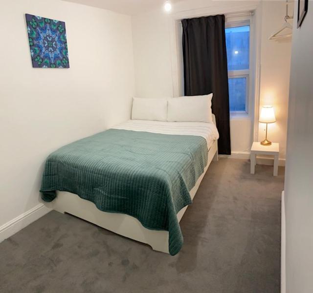 Lord Merit Guest Rooms In King'S Cross St Pancras ロンドン エクステリア 写真